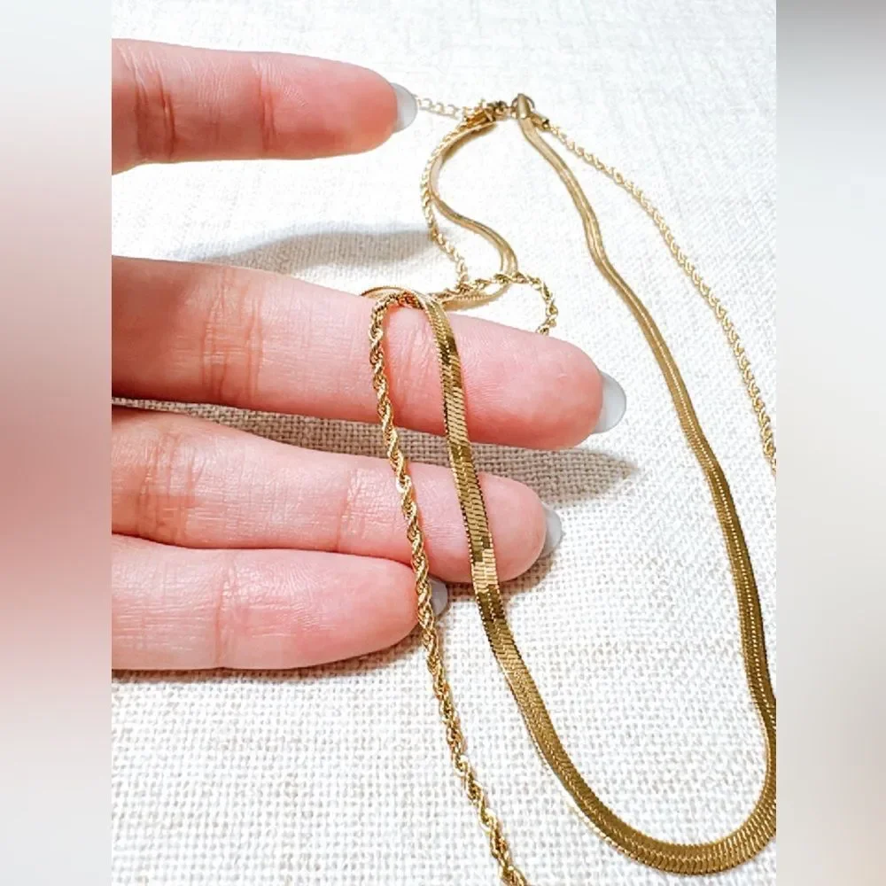 Minimalist gold chain necklace N535 - Picture 3 of 3